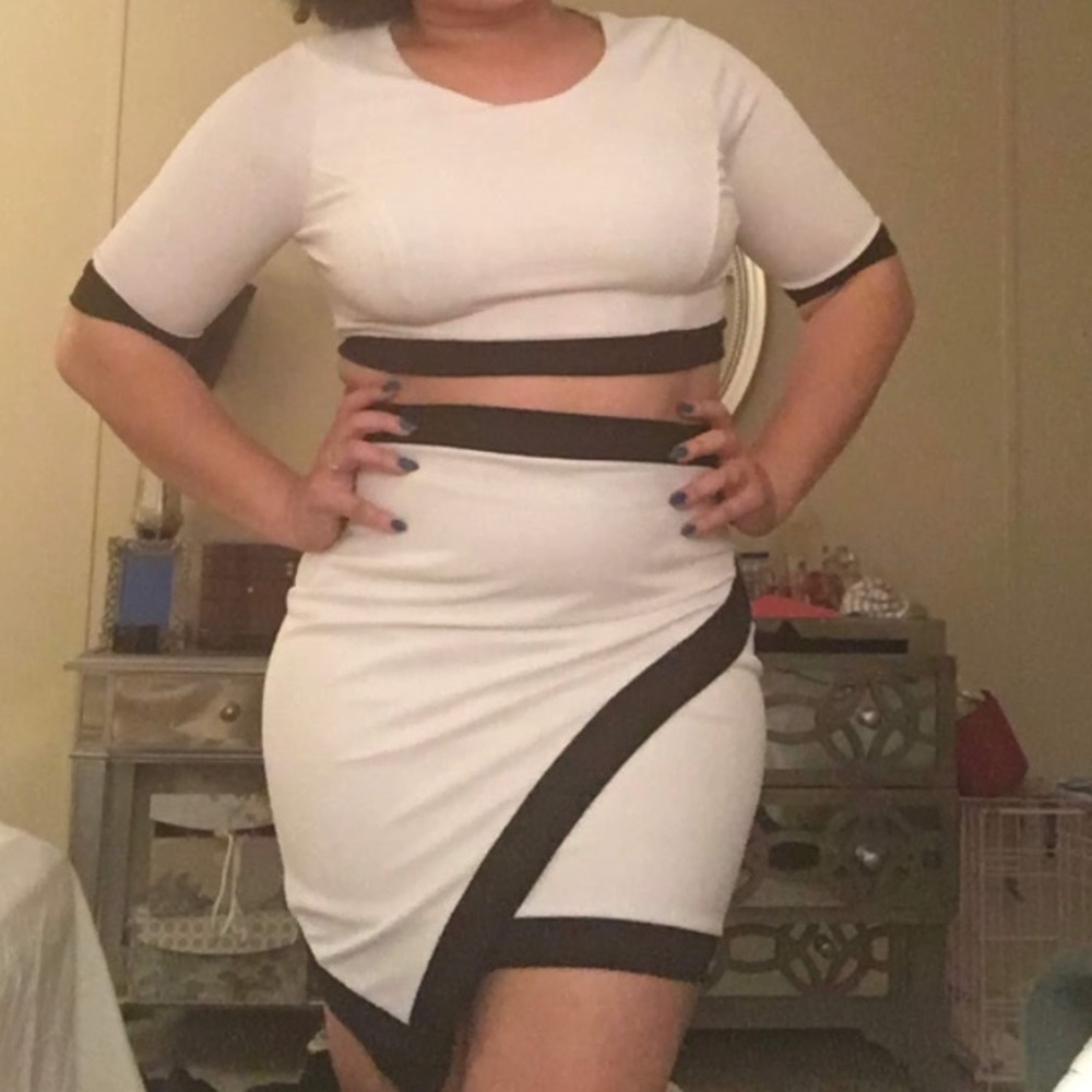 Lulus 2 piece skirt set size medium
